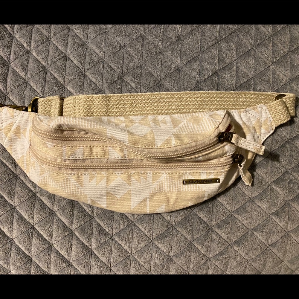 Dakine Waist Bag